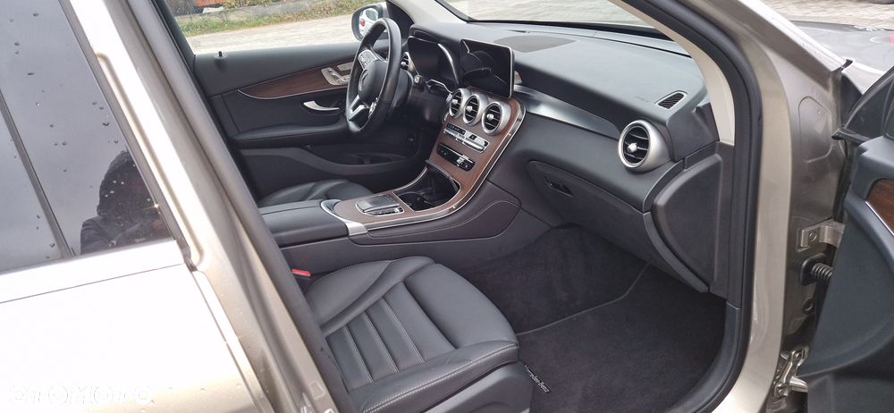 Mercedes-Benz GLC 220 d 4Matic 9G-TRONIC Exclusive - 18