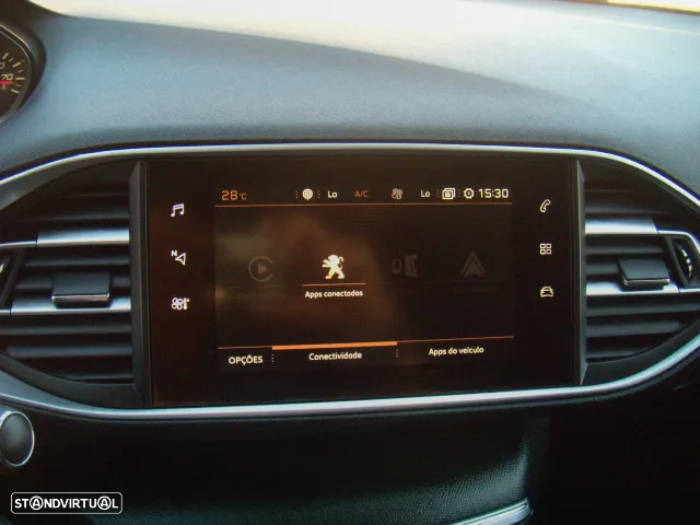 Peugeot 308 SW 1.2 PureTech Allure Pack EAT8 - 15