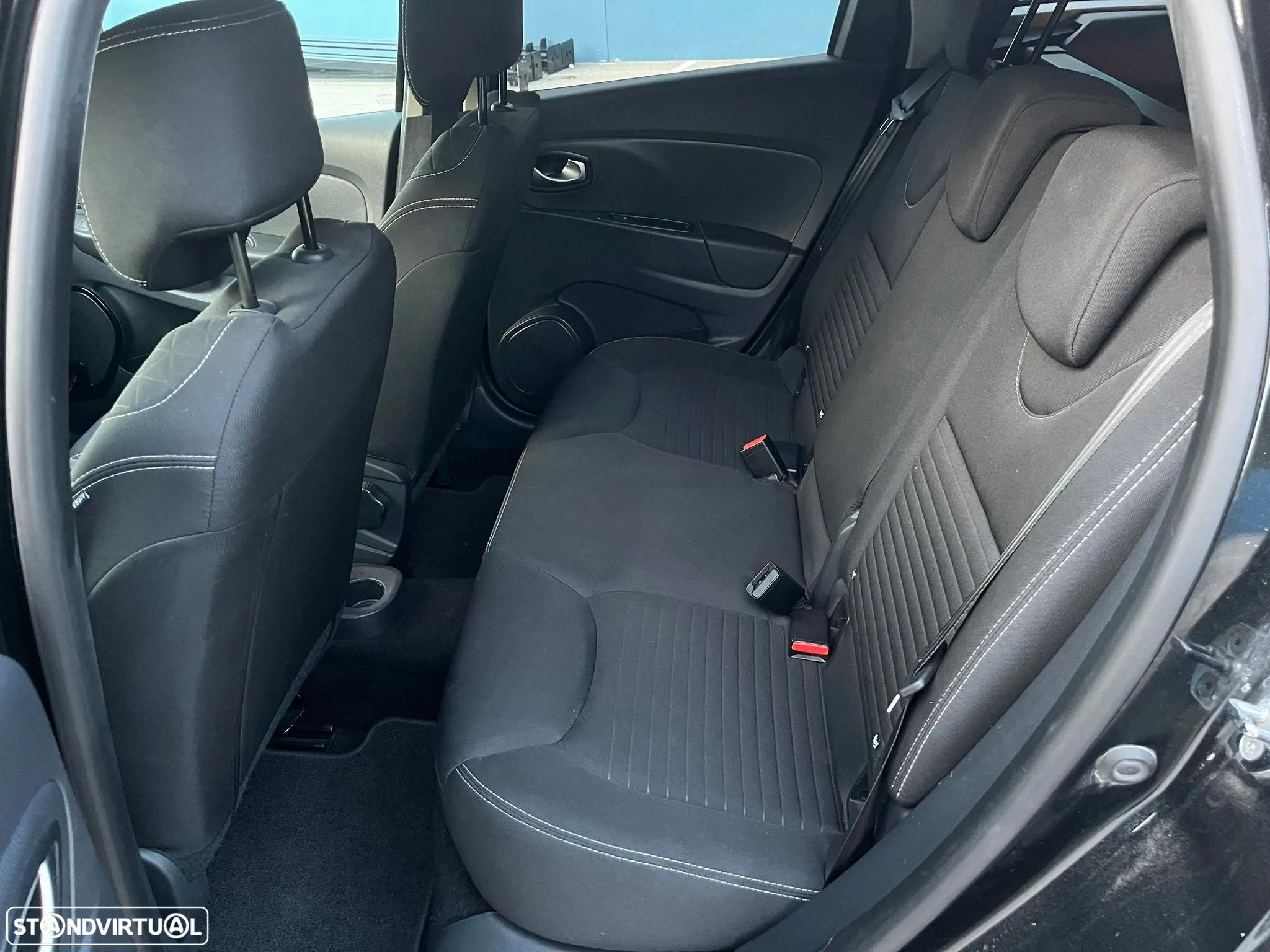 Renault Clio Sport Tourer 0.9 TCE - 24