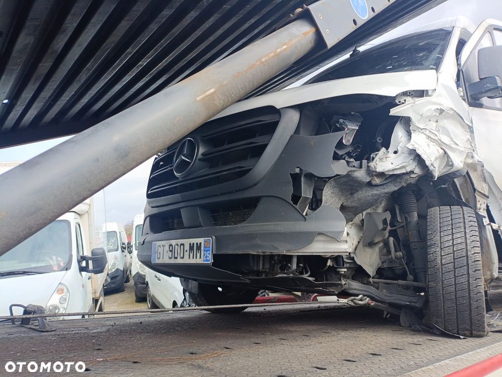 Mercedes-Benz Sprinter - 8