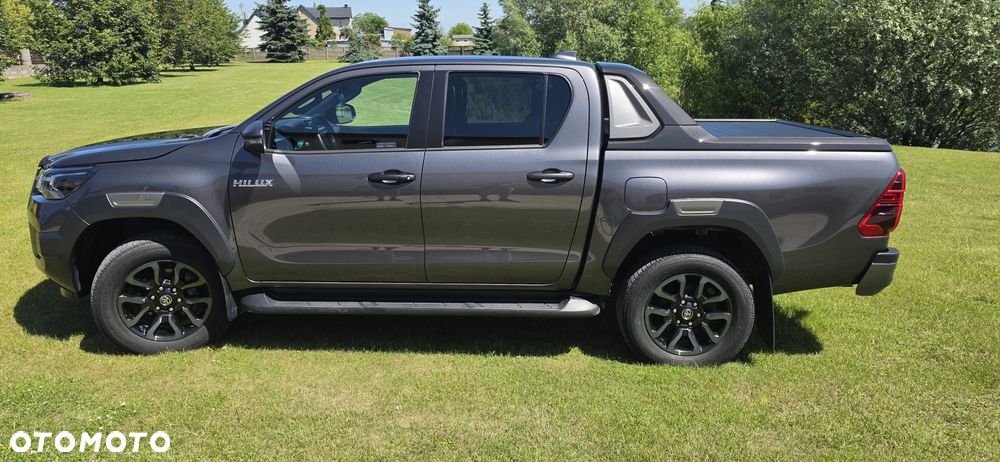 Toyota Hilux - 8
