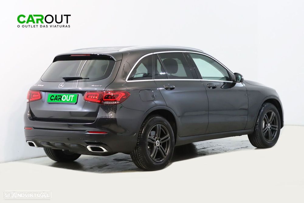 Mercedes-Benz GLC 300 - 2