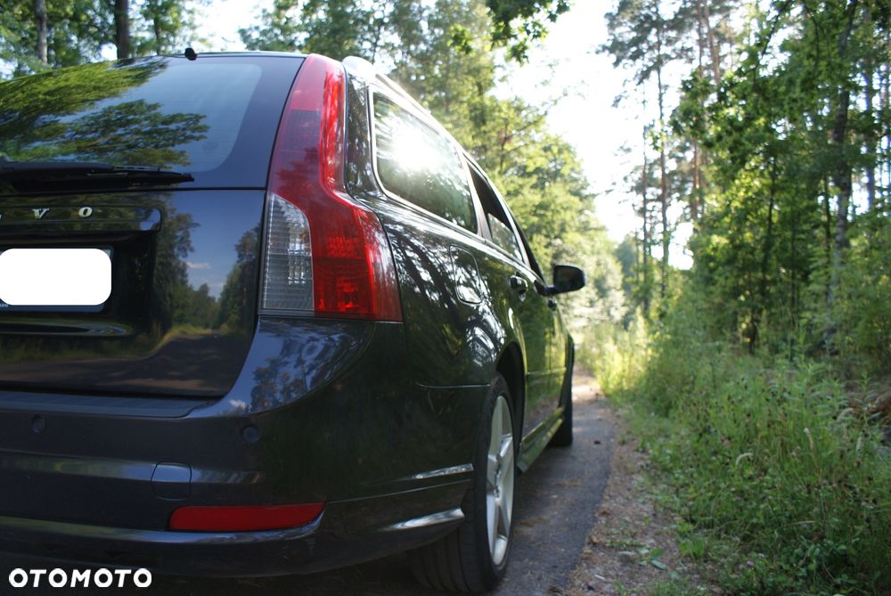 Volvo V50 2.0D R-Design Momentum - 4