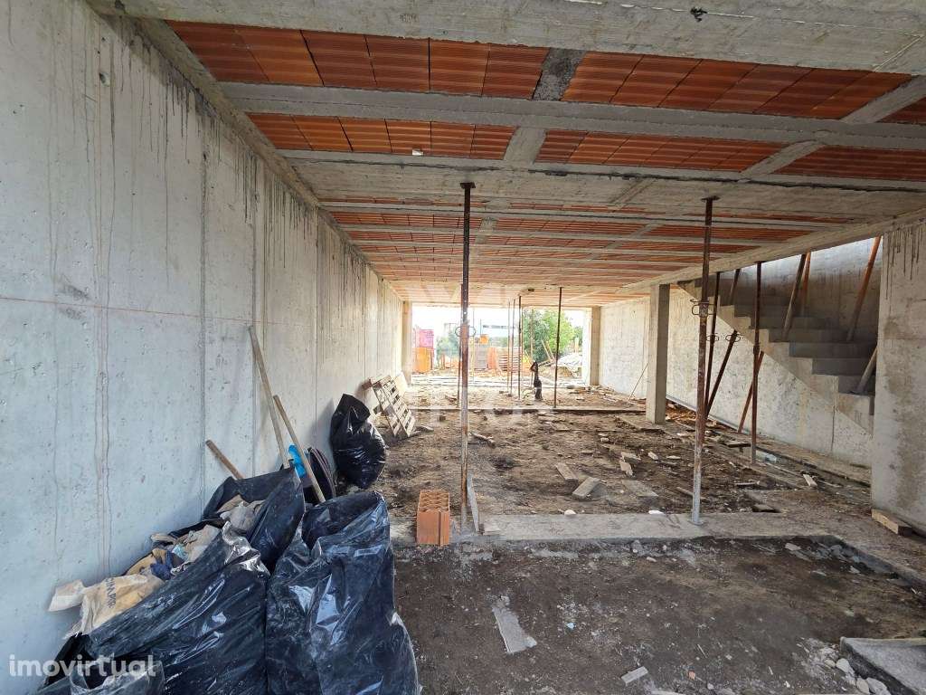 Extraordinária Moradia T3 em fase de construção, para venda, na Mea... - Grande imagem: 2/11