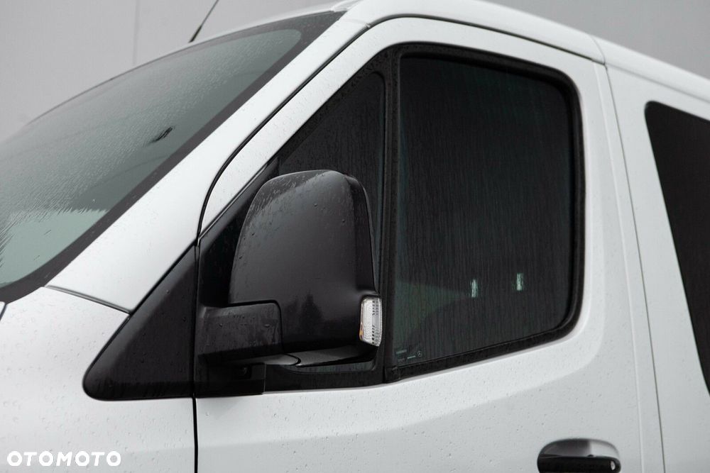 Mercedes-Benz Sprinter - 15