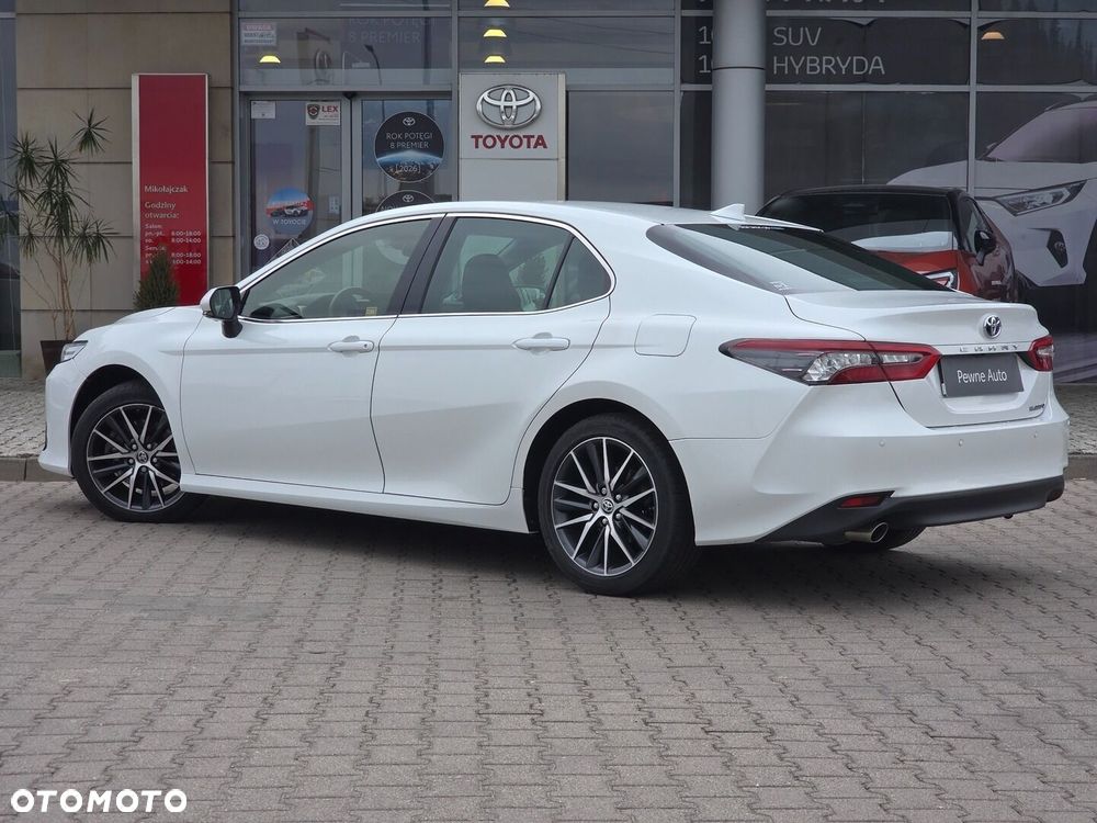 Toyota Camry 2.5 Hybrid Executive CVT - 4