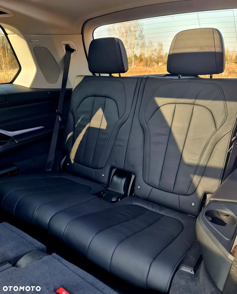 BMW X7 xDrive40i - 26