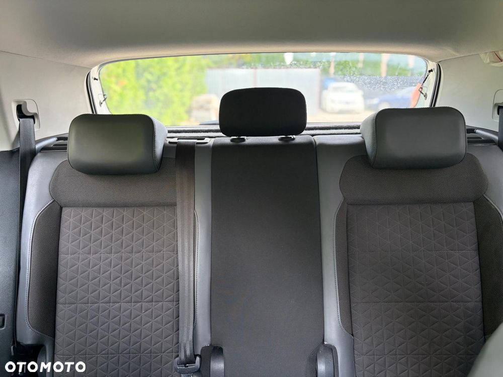 Volkswagen T-Cross - 24