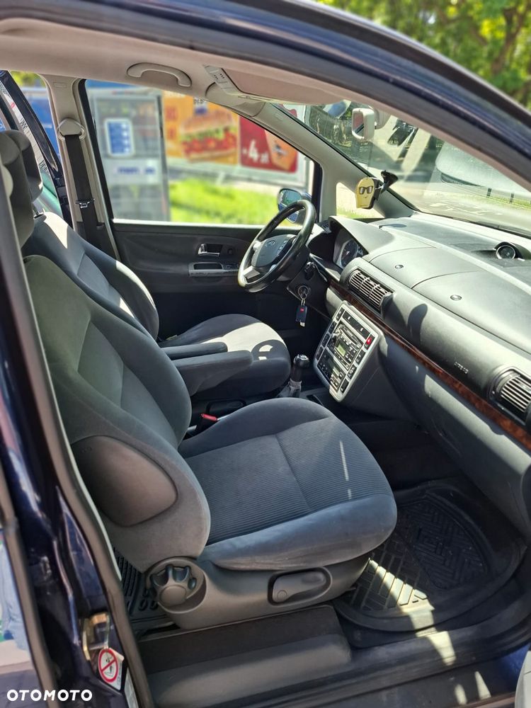 Ford Galaxy - 10