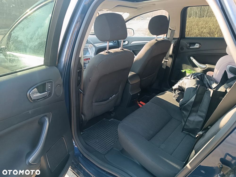 Ford Mondeo 2.0 T Titanium - 11