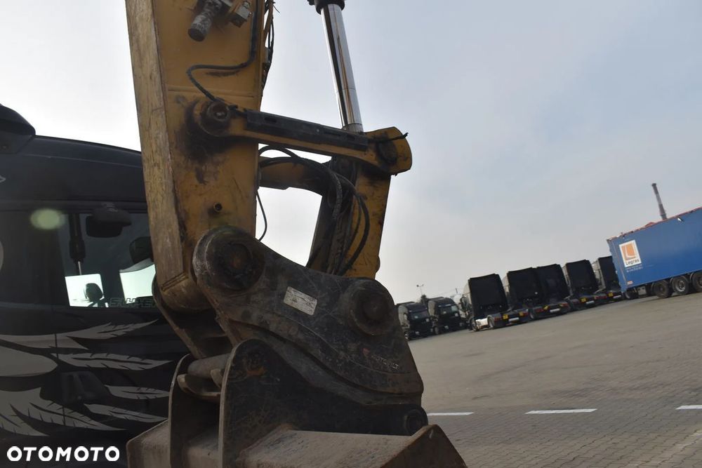 Caterpillar 326FL - 18