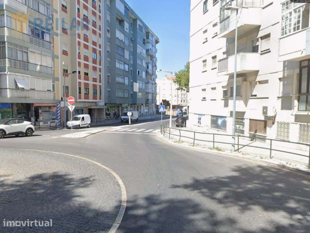 Benfica - T3 Remodelado - Grande imagem: 4/11