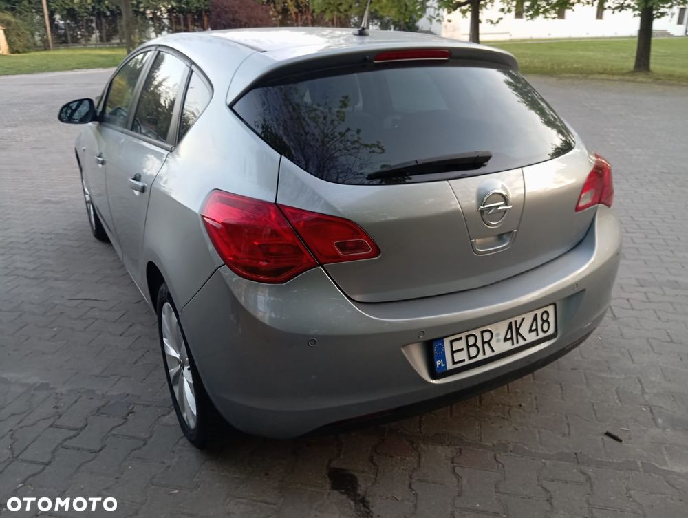Opel Astra 1.4 EcoFLEX 150 Jahre - 14