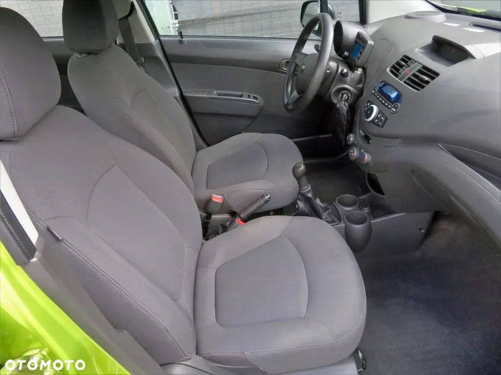 Chevrolet Spark 1.0 LS+ - 10
