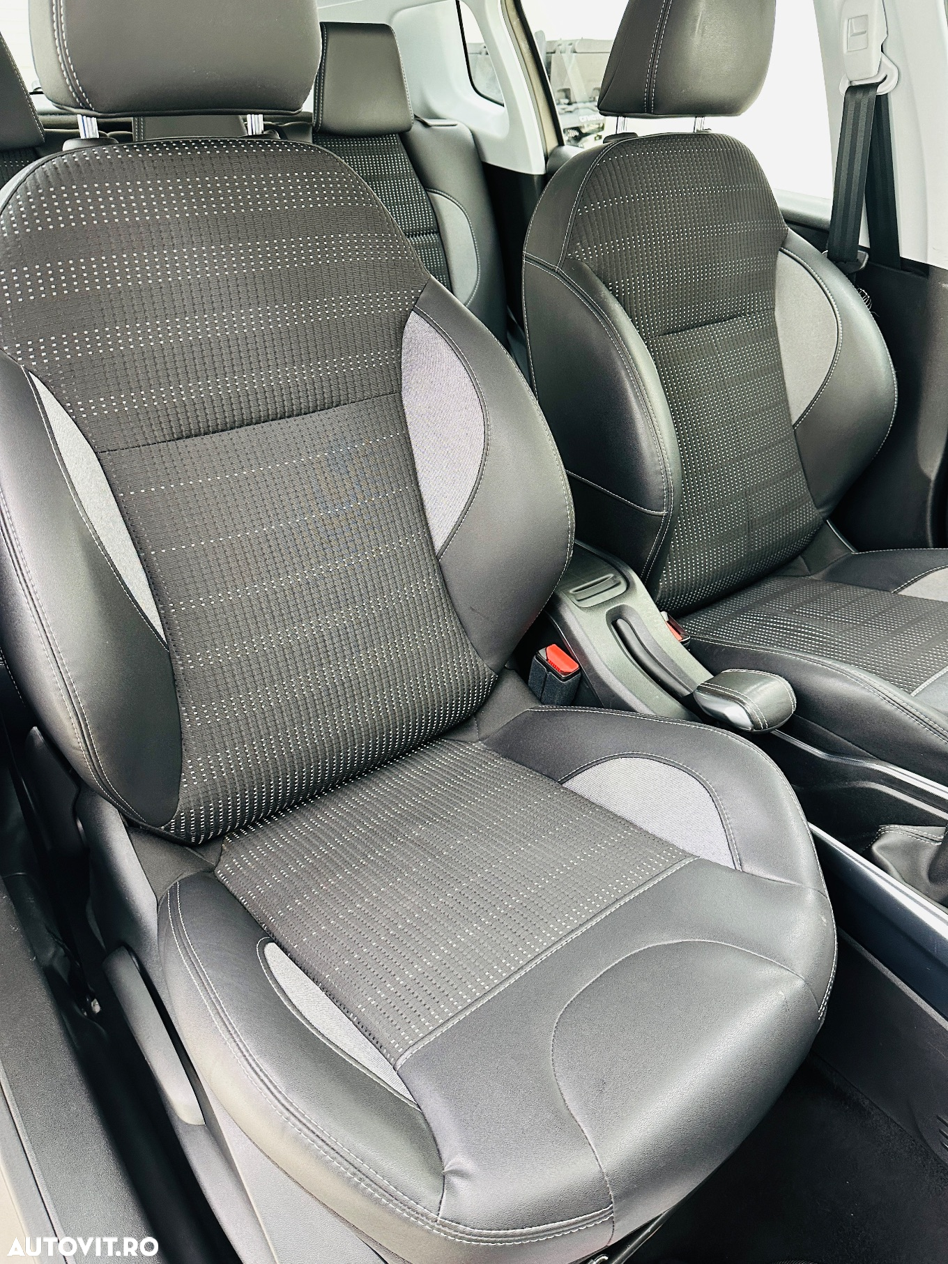 Peugeot 2008 - 18