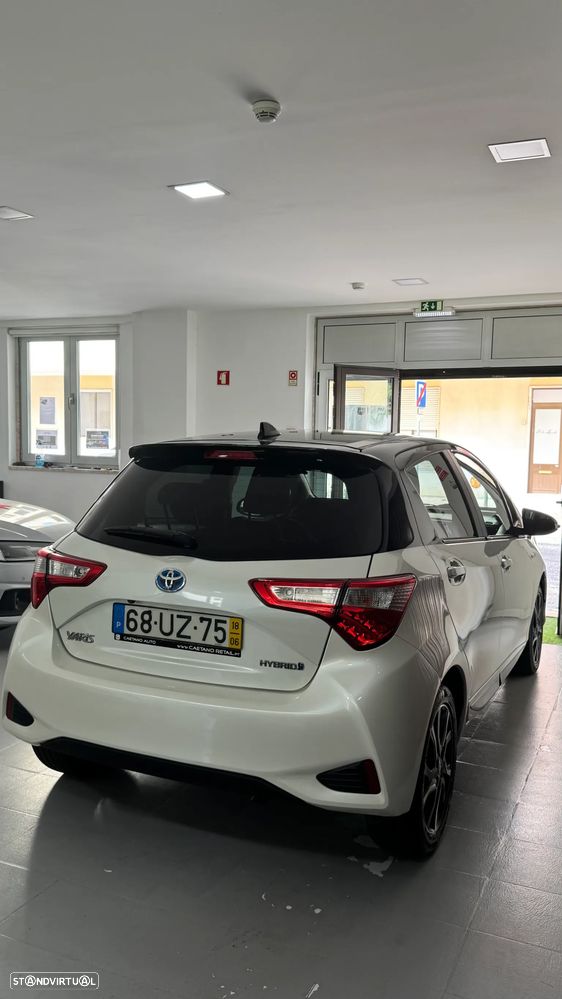 Toyota Yaris 1.5 HSD Square Collec.White - 10