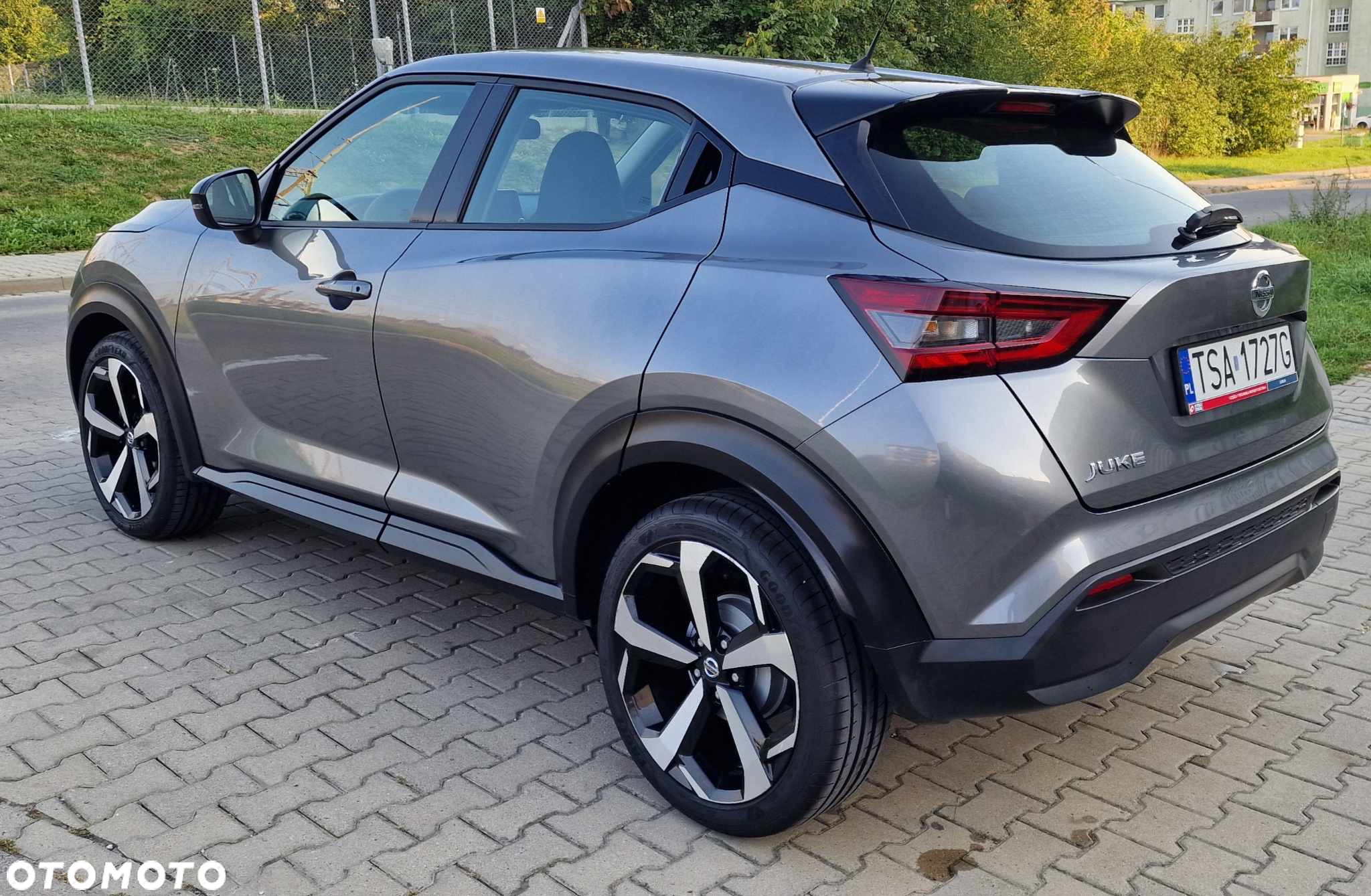 Nissan Juke 1.0 DIG-T N-Connecta - 10