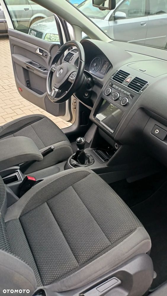 Volkswagen Touran 1.6 TDI DPF BlueMot Comfortline - 8