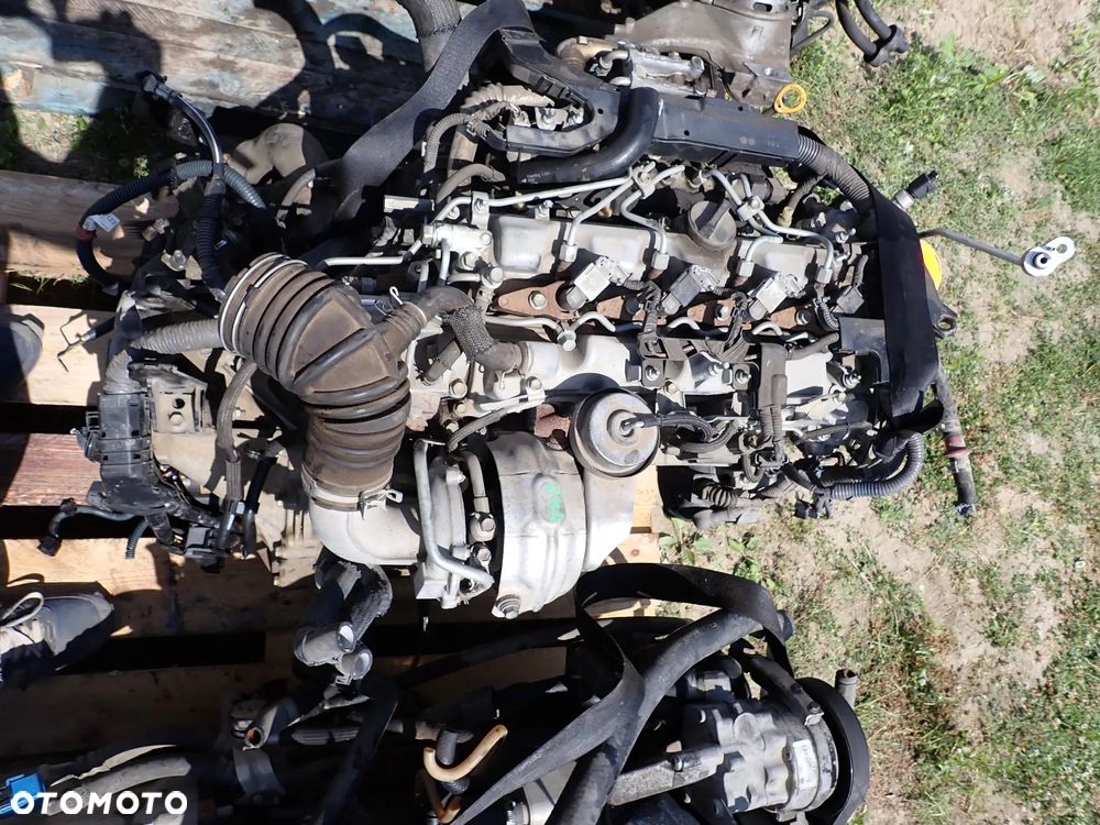 TOYOTA RAV 4 2.2 D-CAT 09-12 ALTERNATOR - 1