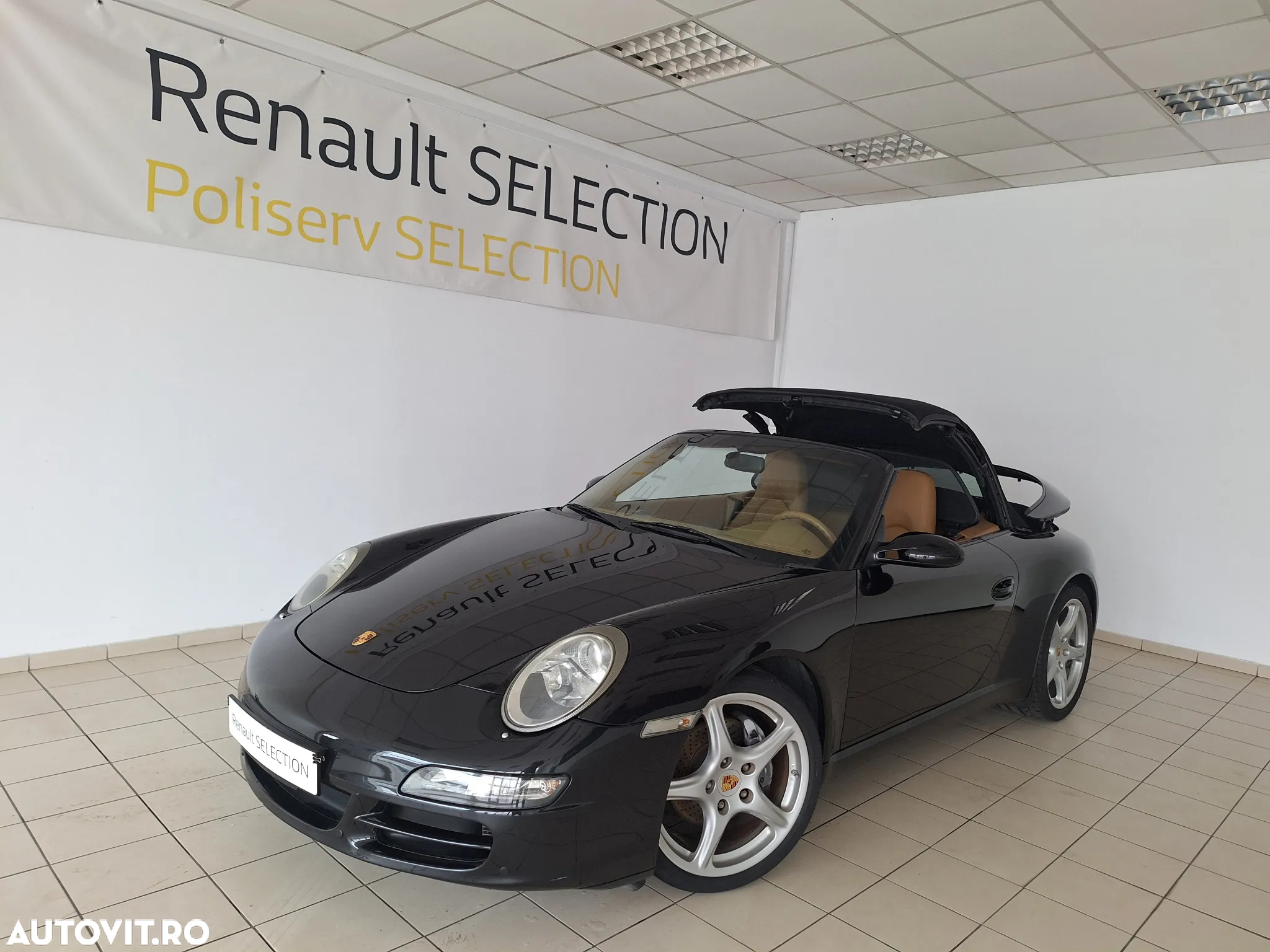 Porsche 911 Carrera 4 Cabrio - 7