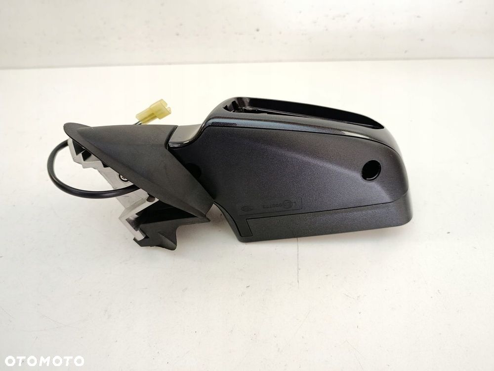 SUZUKI BURGMAN 650 LUSTERKO LEWE - 2