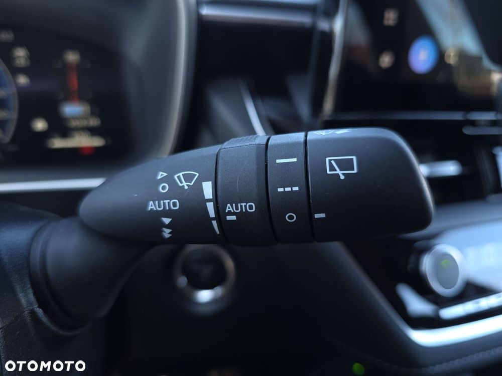 Toyota Corolla 1.8 Hybrid Comfort - 29