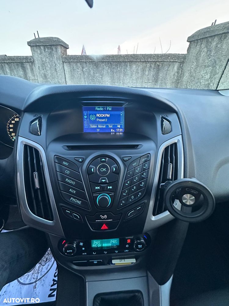 Ford Focus - 19