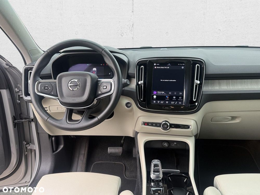 Volvo XC 40 - 18