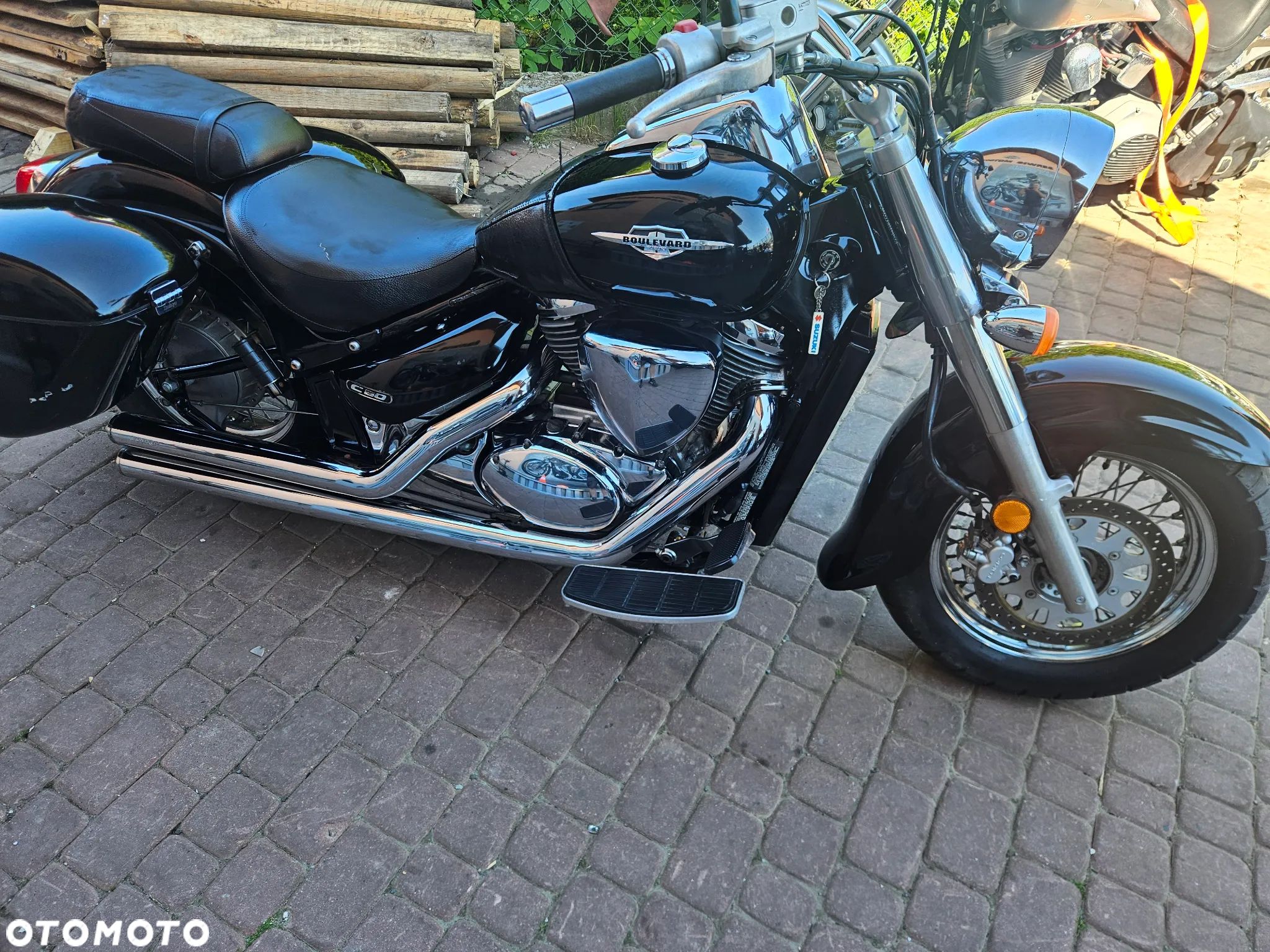 Suzuki VL 800 Volusia - Boulevard C50 - 1