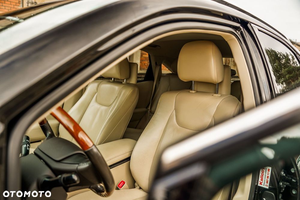 Lexus RX - 26