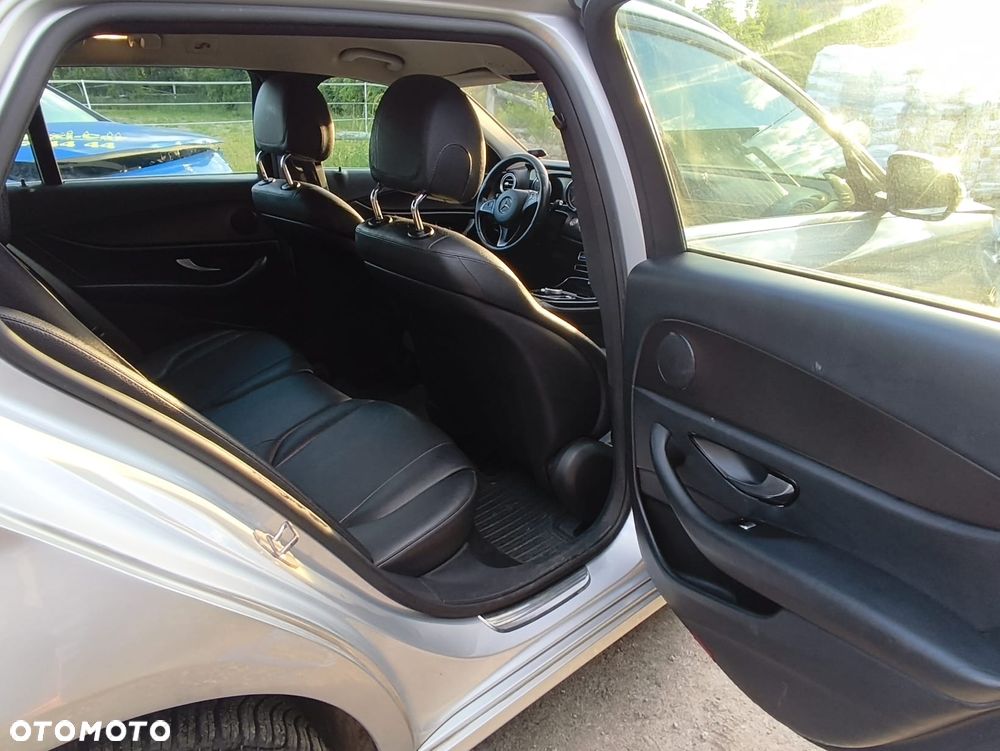Mercedes-Benz Klasa E 200 d 9G-TRONIC - 22