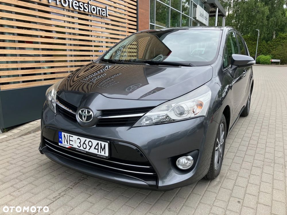 Toyota Verso 1.8 Premium - 1