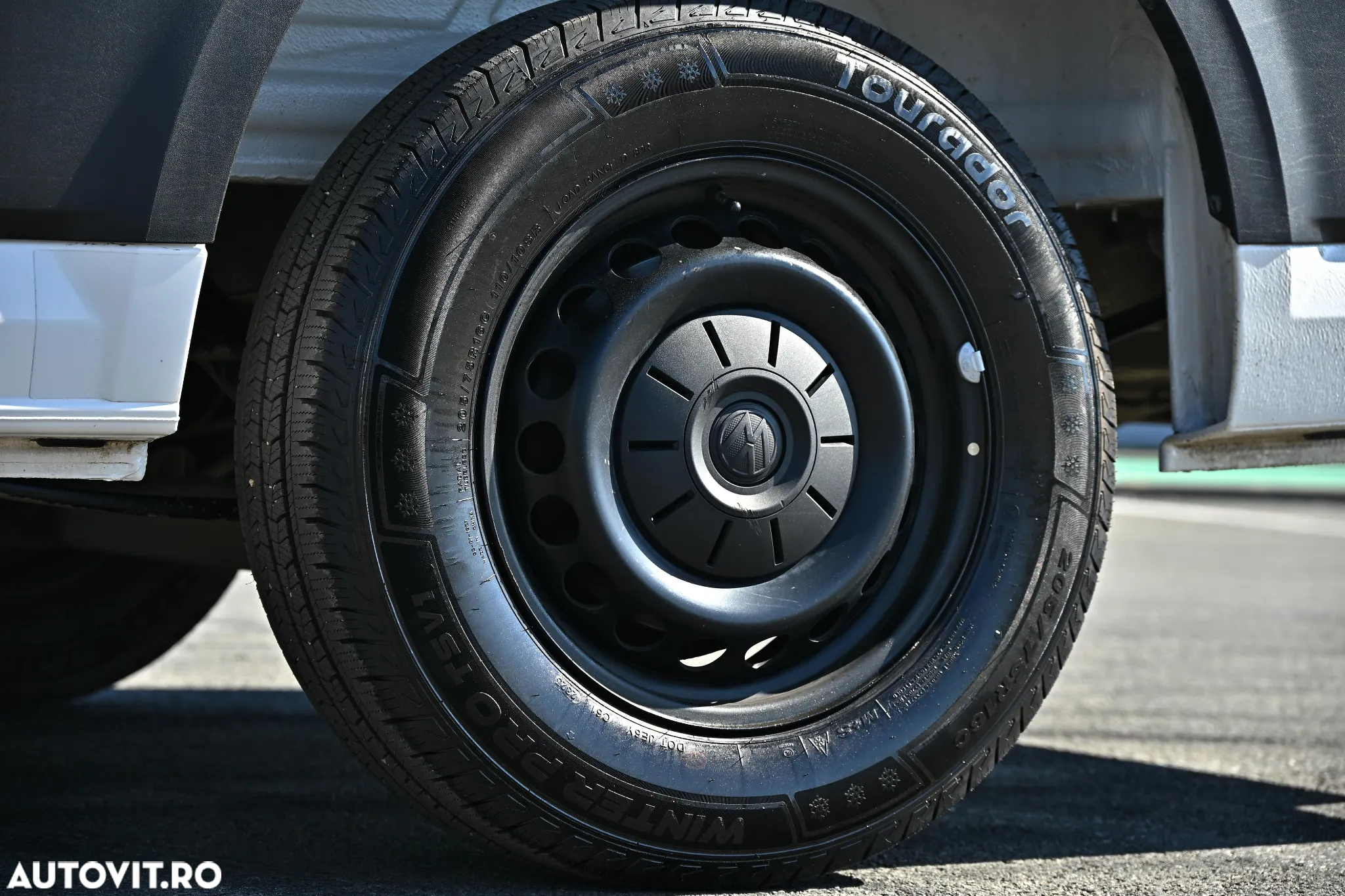 Volkswagen Crafter - 11