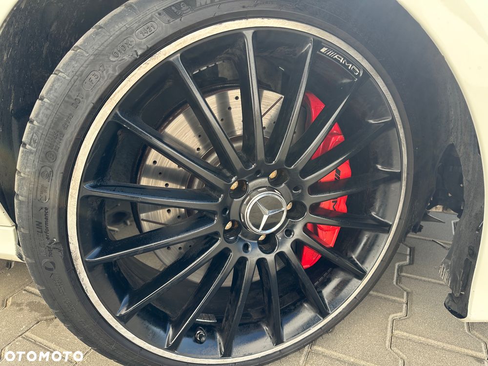 Mercedes-Benz CLA 45 AMG 4-Matic - 15