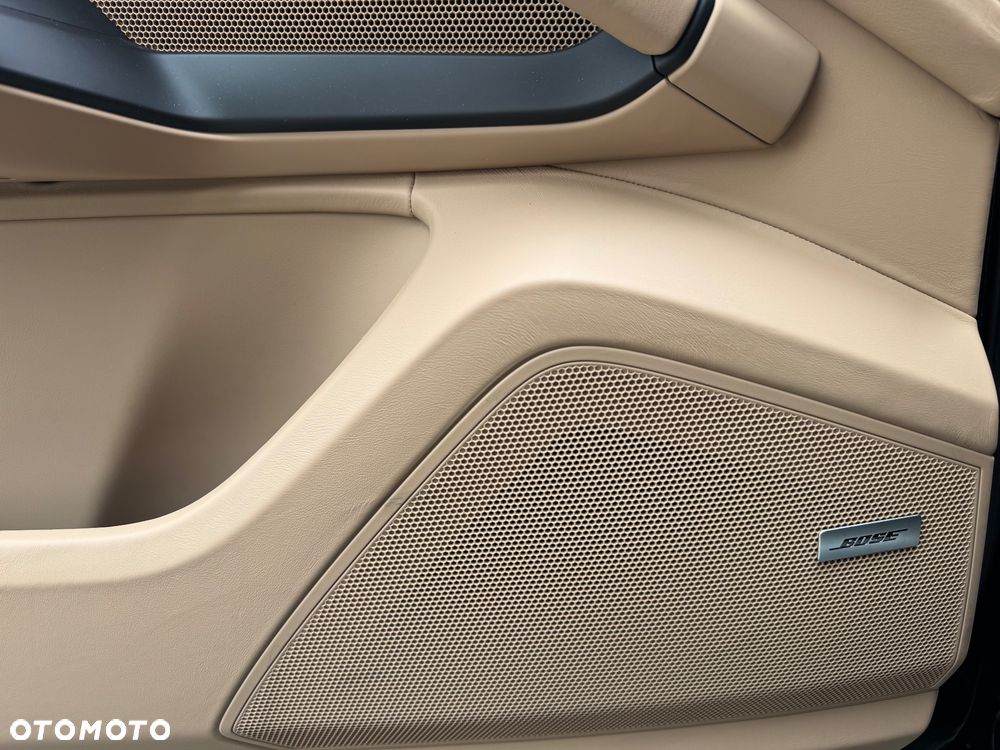 Porsche Cayenne Standard - 28