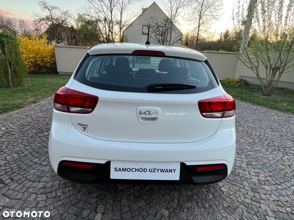 Kia Rio 1.2 M - 9