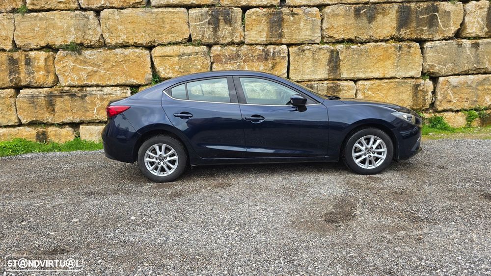 Mazda 3 Hatchback - 4
