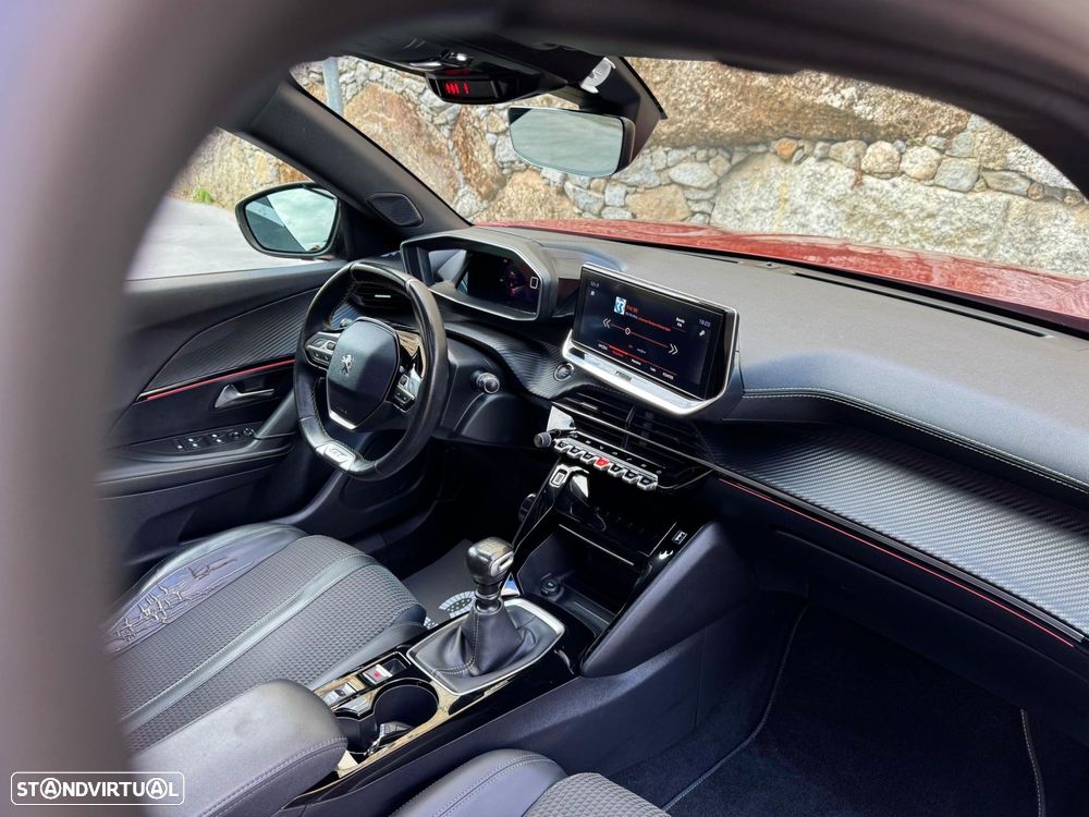 Peugeot 2008 1.2 PureTech GT Line - 9
