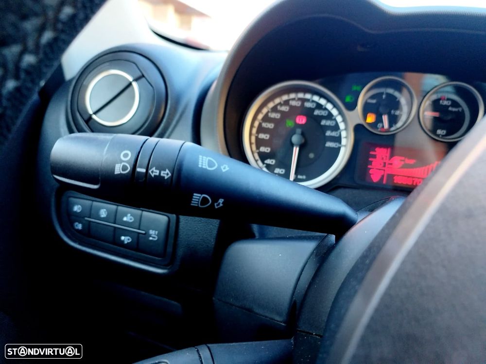 Alfa Romeo MiTo 1.3 JTD Distinctive S&S - 35