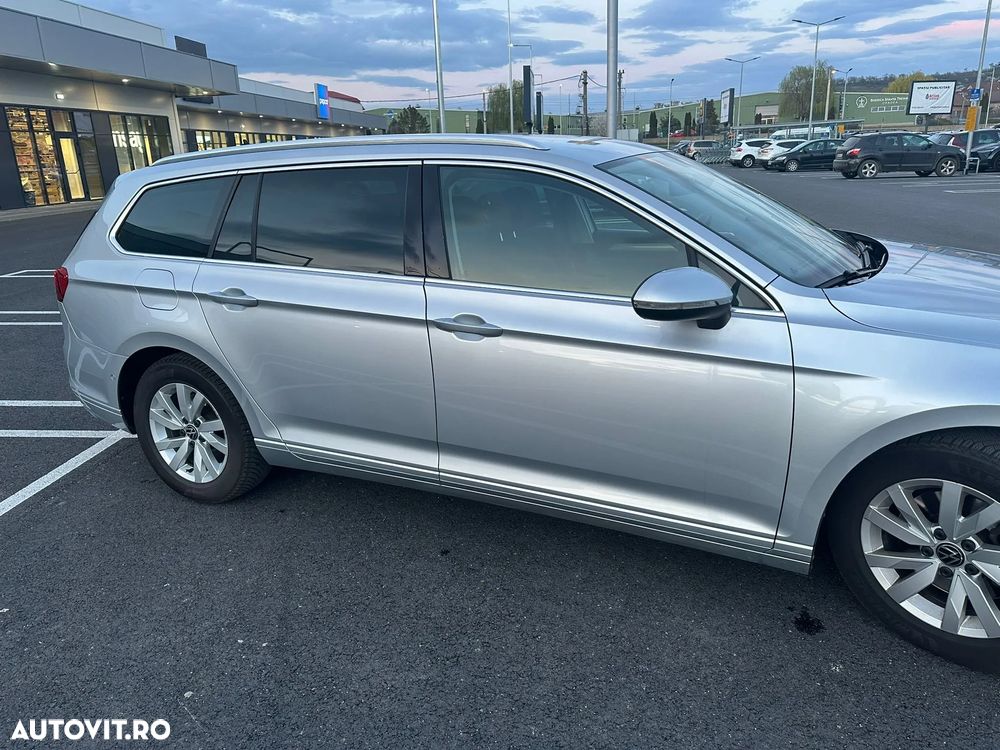 Volkswagen Passat 2.0 TDI SCR DSG Business - 4