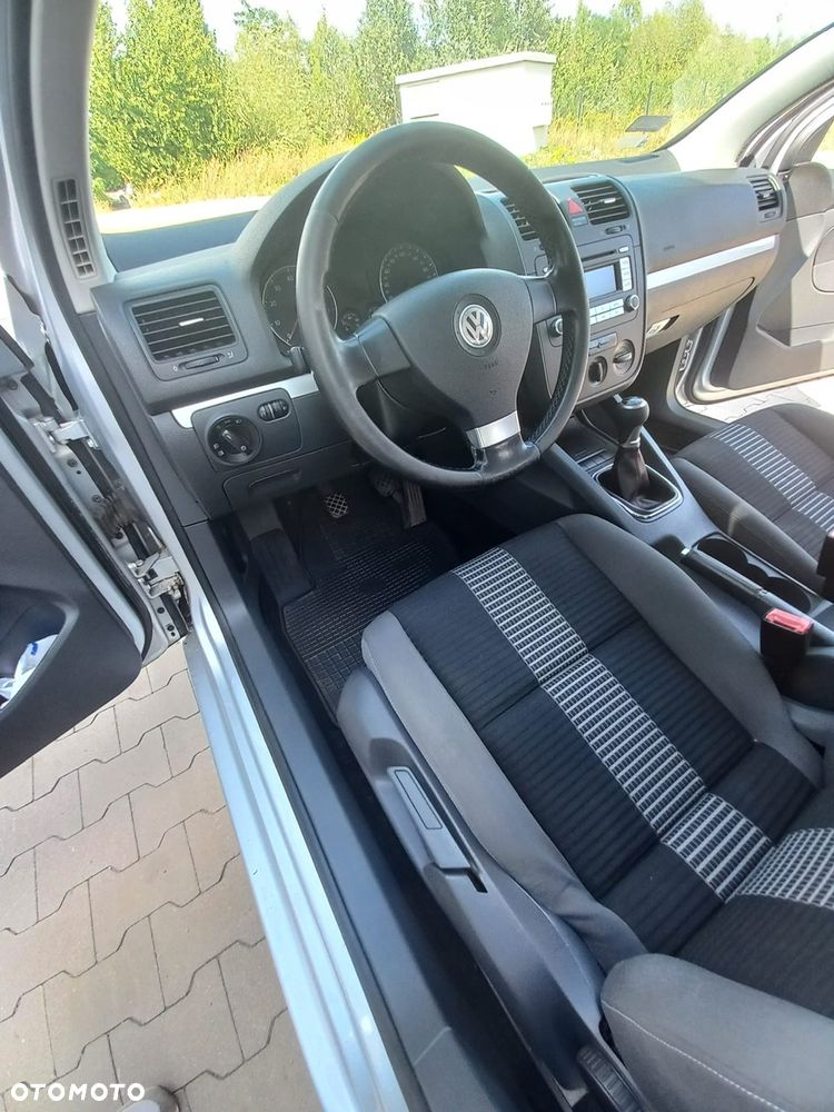 Volkswagen Golf 1.6 United - 19