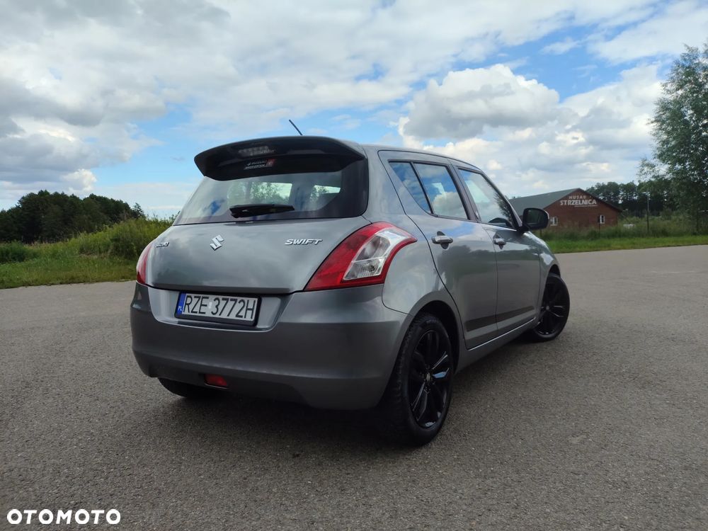 Suzuki Swift - 6