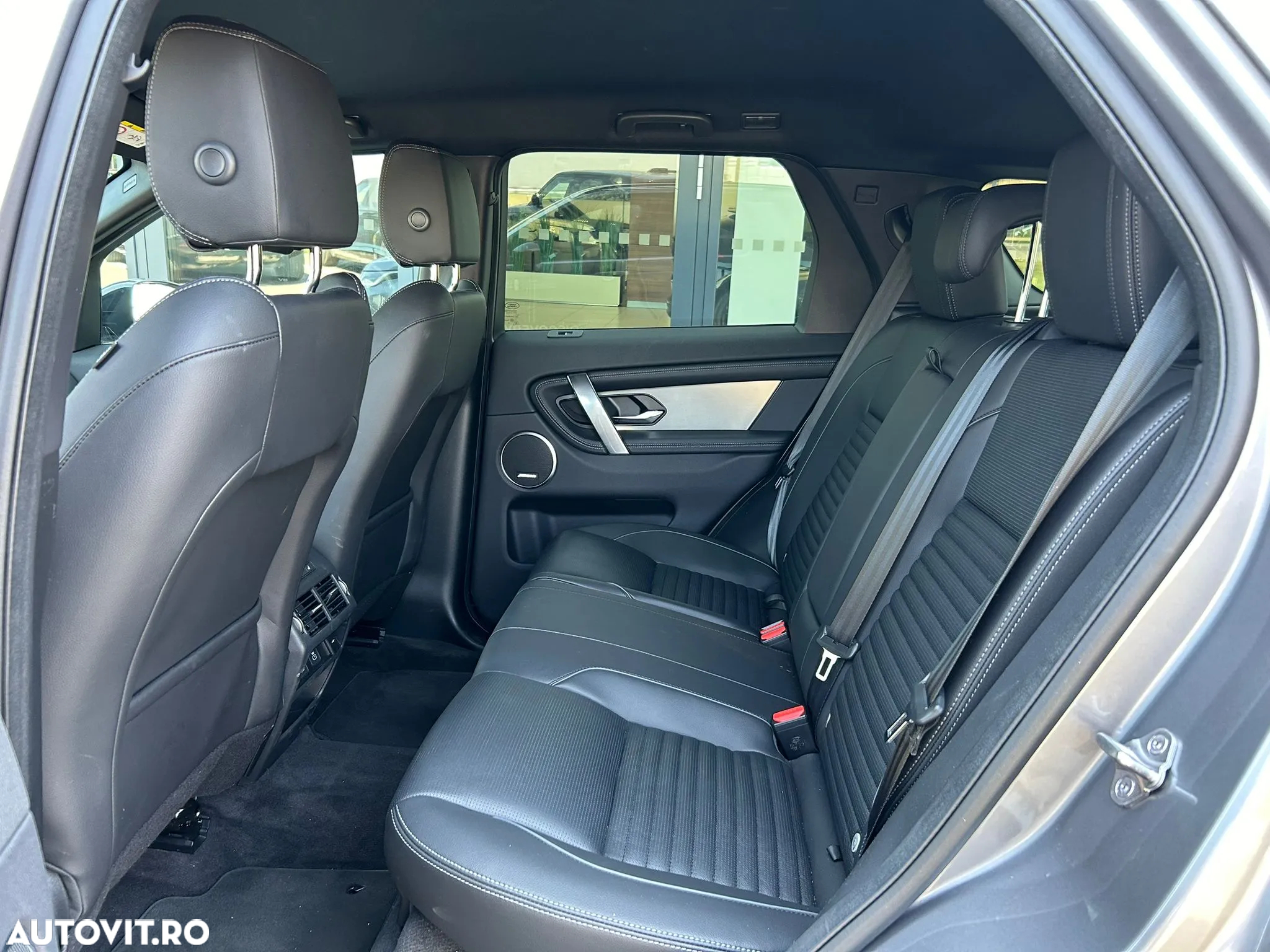 Land Rover Discovery Sport - 22