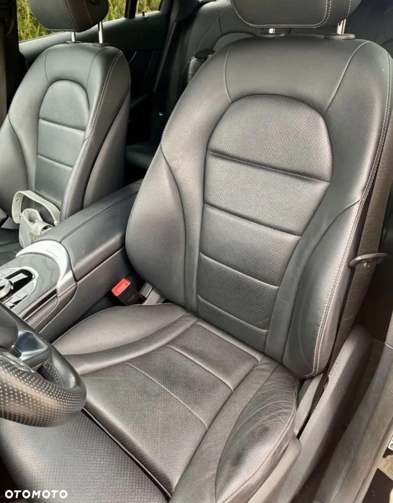 Mercedes-Benz GLC 300 4Matic 9G-TRONIC Exclusive - 12