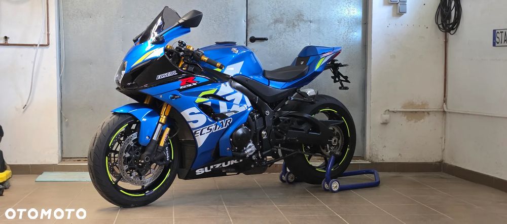 Suzuki GSX-R - 16