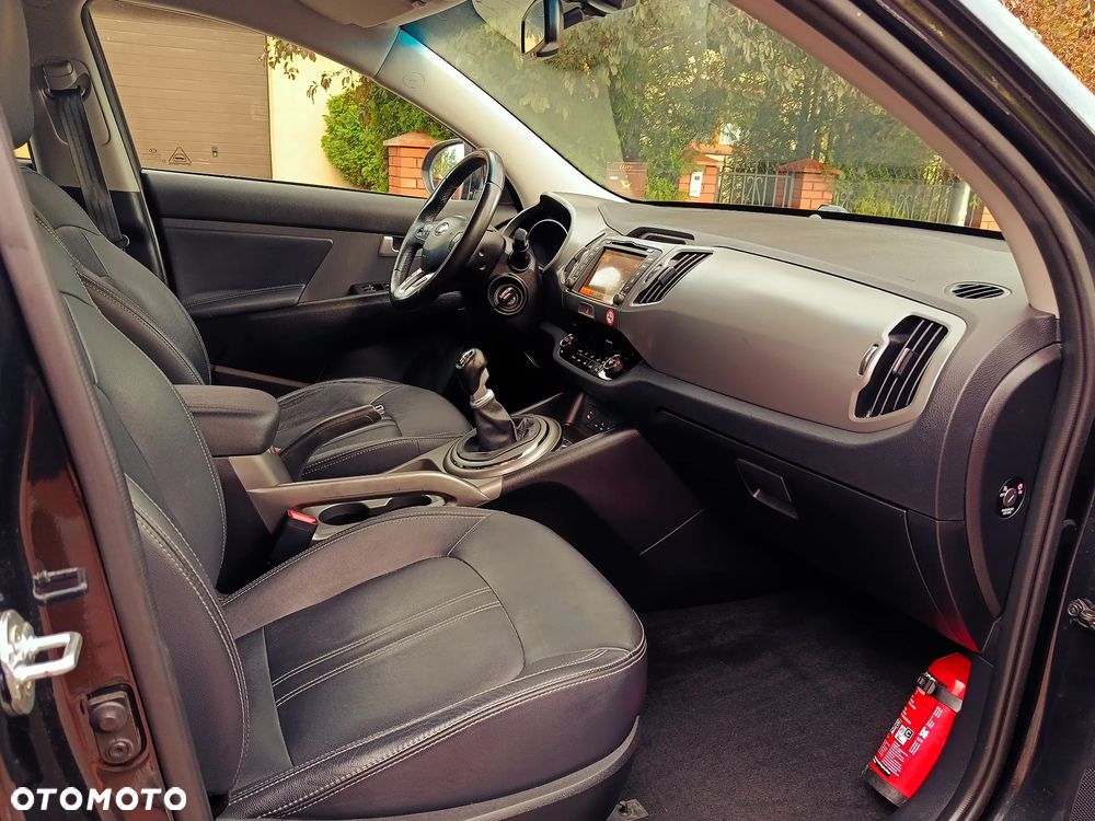 Kia Sportage 1.7 CRDI 2WD Dream-Team Edition - 10