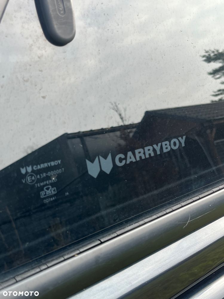 Toyota Hilux 4x4 Double Cab - 12