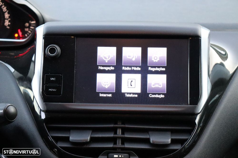 Peugeot 208 1.2 VTi SE Style - 11