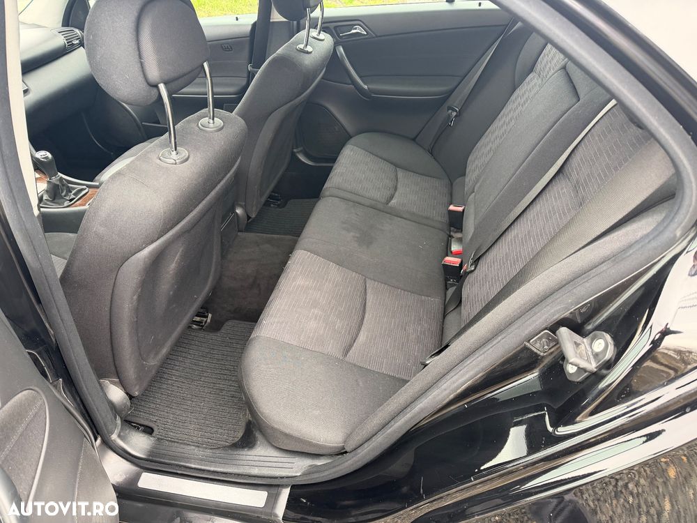 Mercedes-Benz C 180 Kompressor Classic Sport Edition - 5