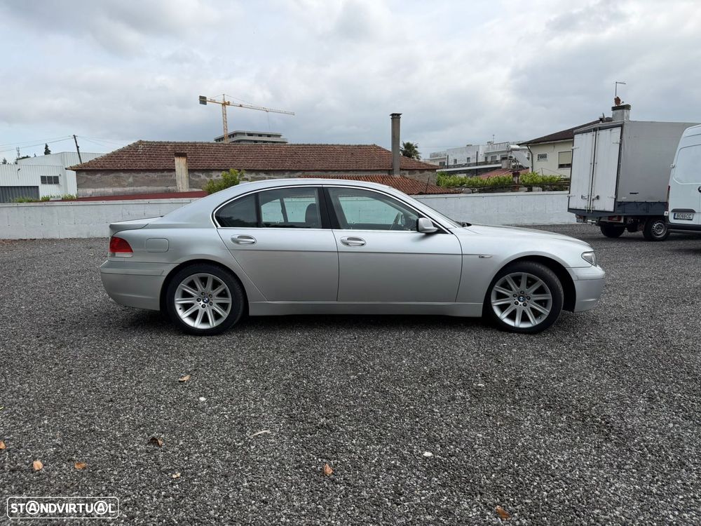BMW 735 iA - 23